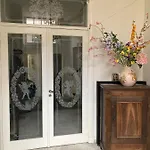 Guesthouseone 4*