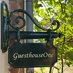 Guesthouseone Alojamento de Acomodação e Pequeno-almoço Haarlem