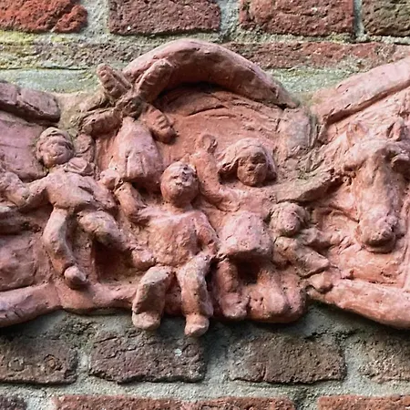 Guesthouseone Bed & Breakfast 4*