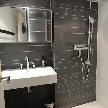 Guesthouseone Alojamento de Acomodação e Pequeno-almoço