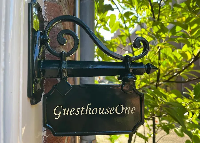 Guesthouseone Frühstückspension Haarlem